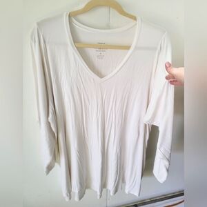 Torrid size 6x V neck long sleeve tee